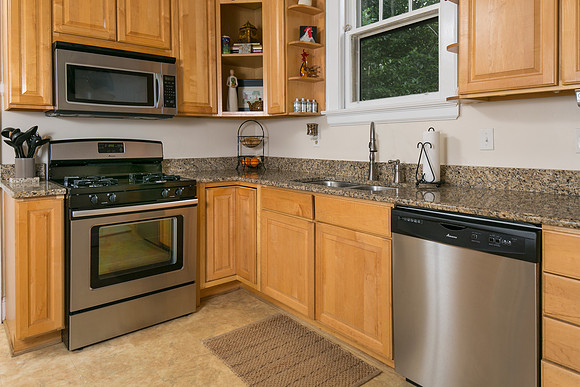 2805 Bratton Street | Melrose Heights