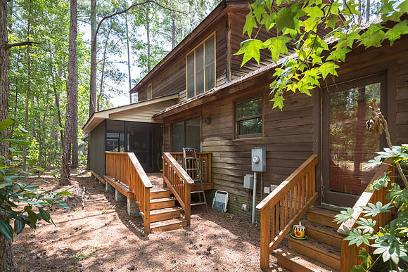 6 Woodspring Ct