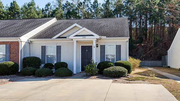 For sale in Waverly Court - 220 Waverly Court, LExington SC 2907