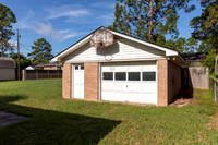 Detached Workshop / Garage
